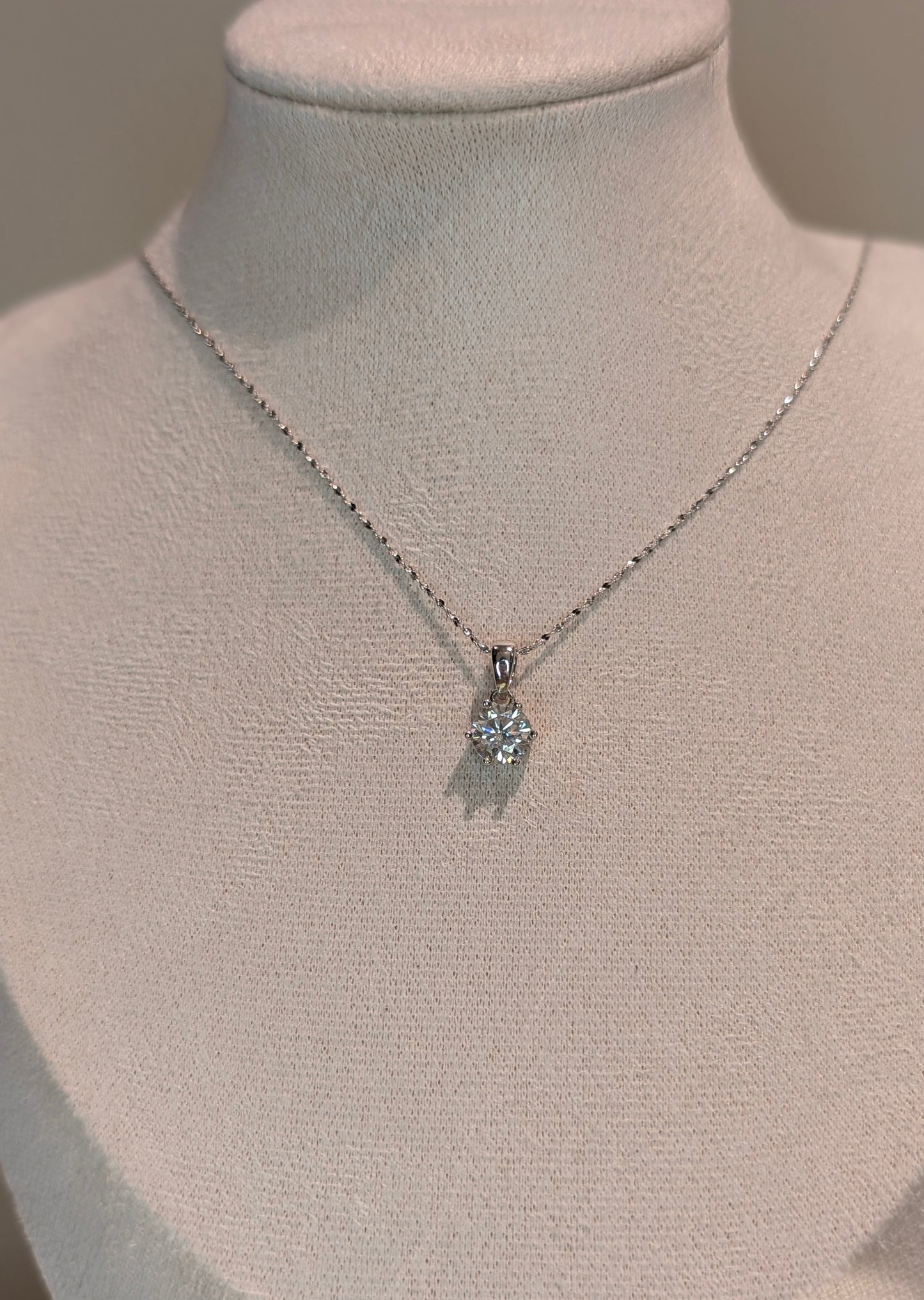 *Moissanite Diamond Necklace