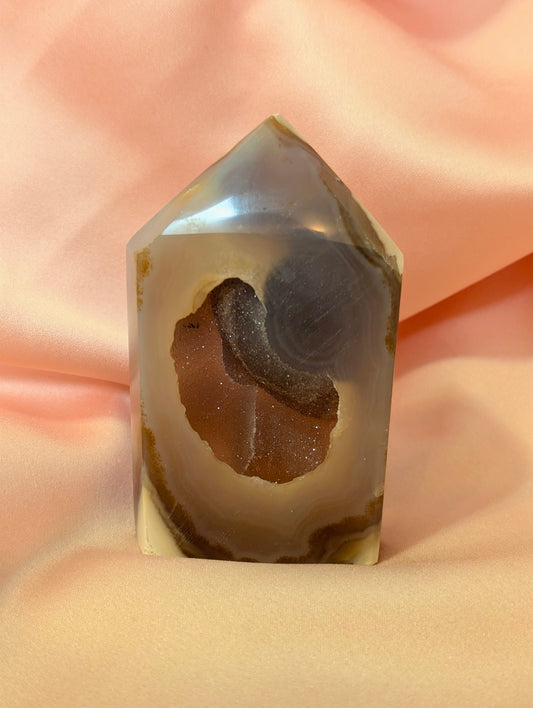 Agate Small Tower